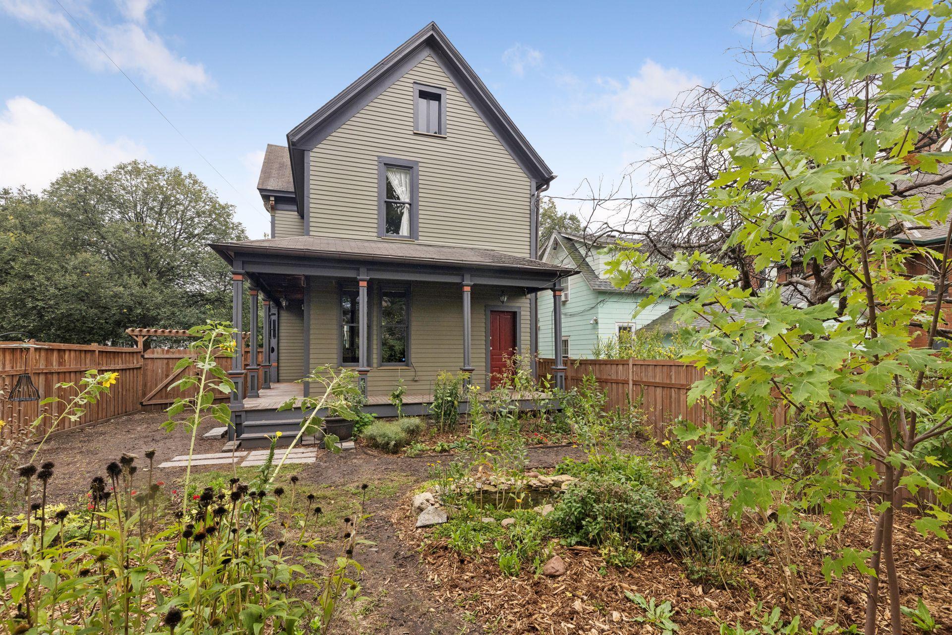 667 5th Street E Property Photo 40