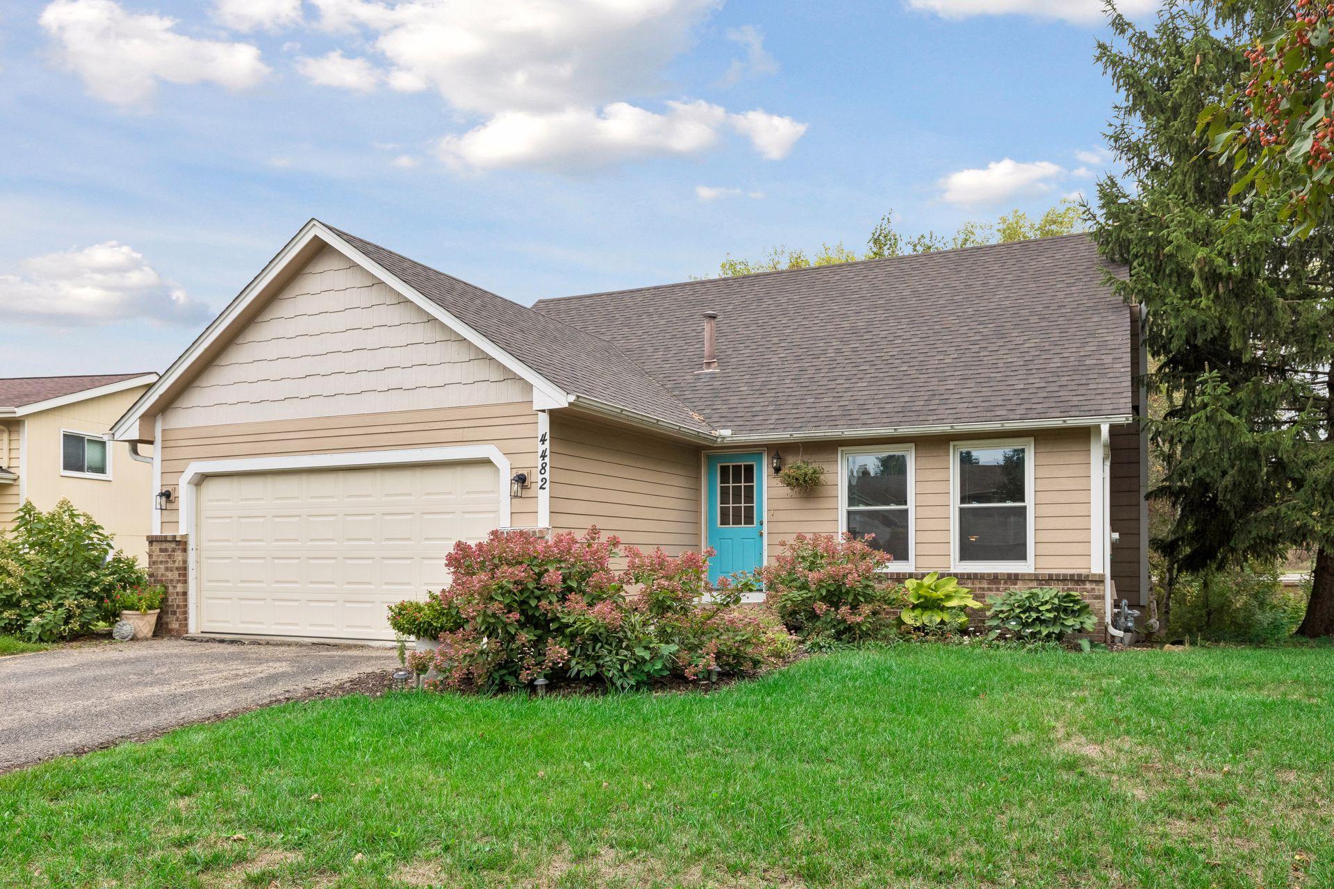 4482 Oak Pond Road Property Photo 1