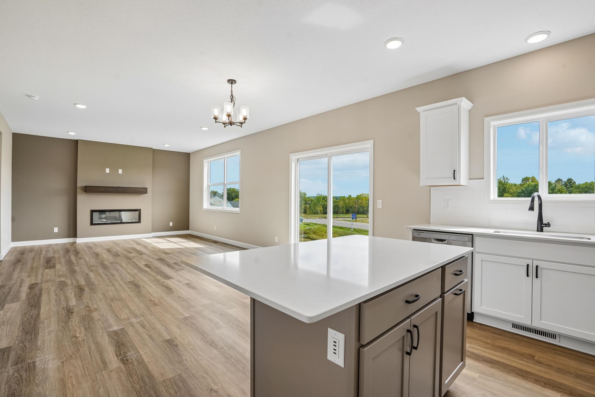 849 Walnut Grove Lane Property Photo 4