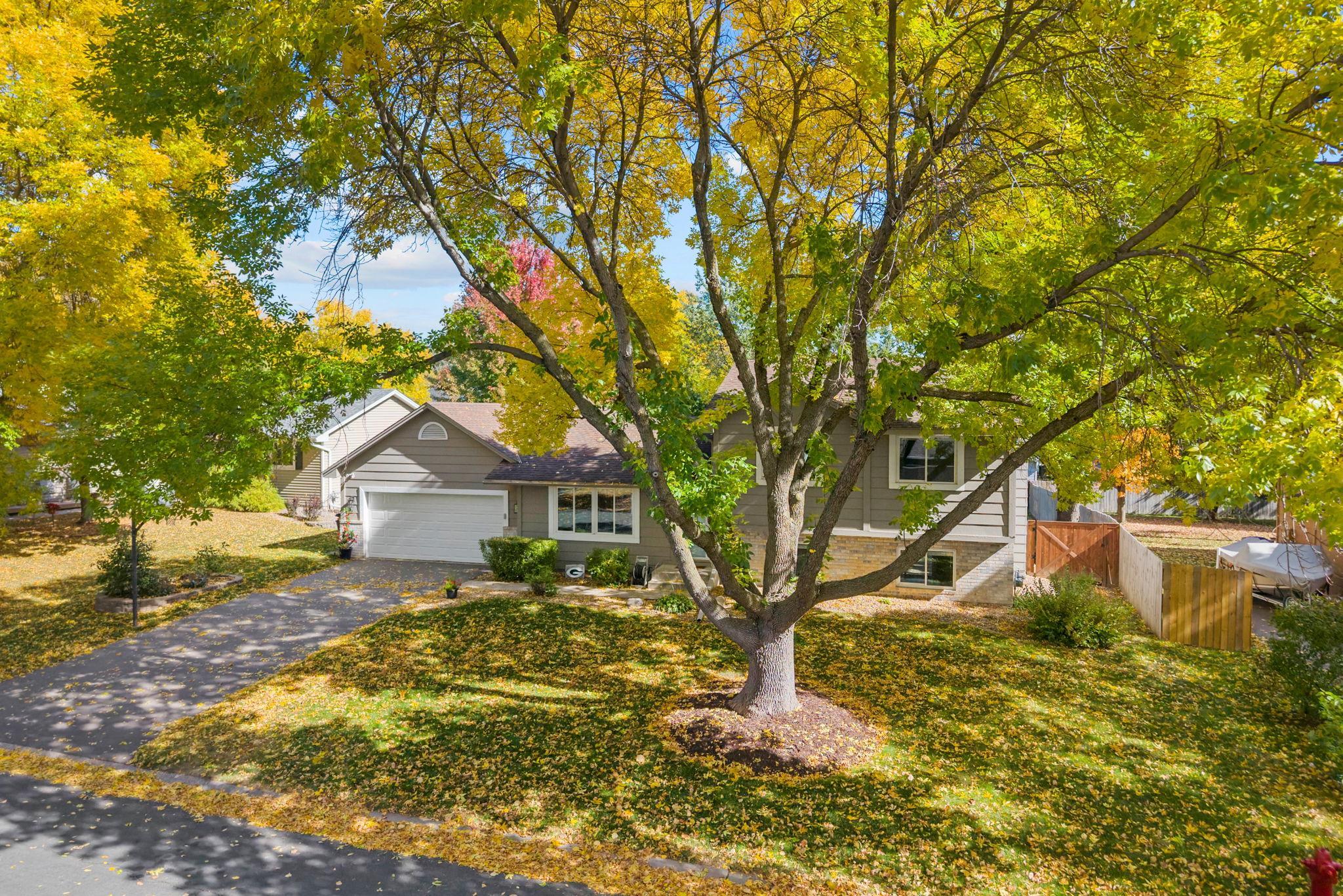9150 Orchid Lane N Property Photo 4