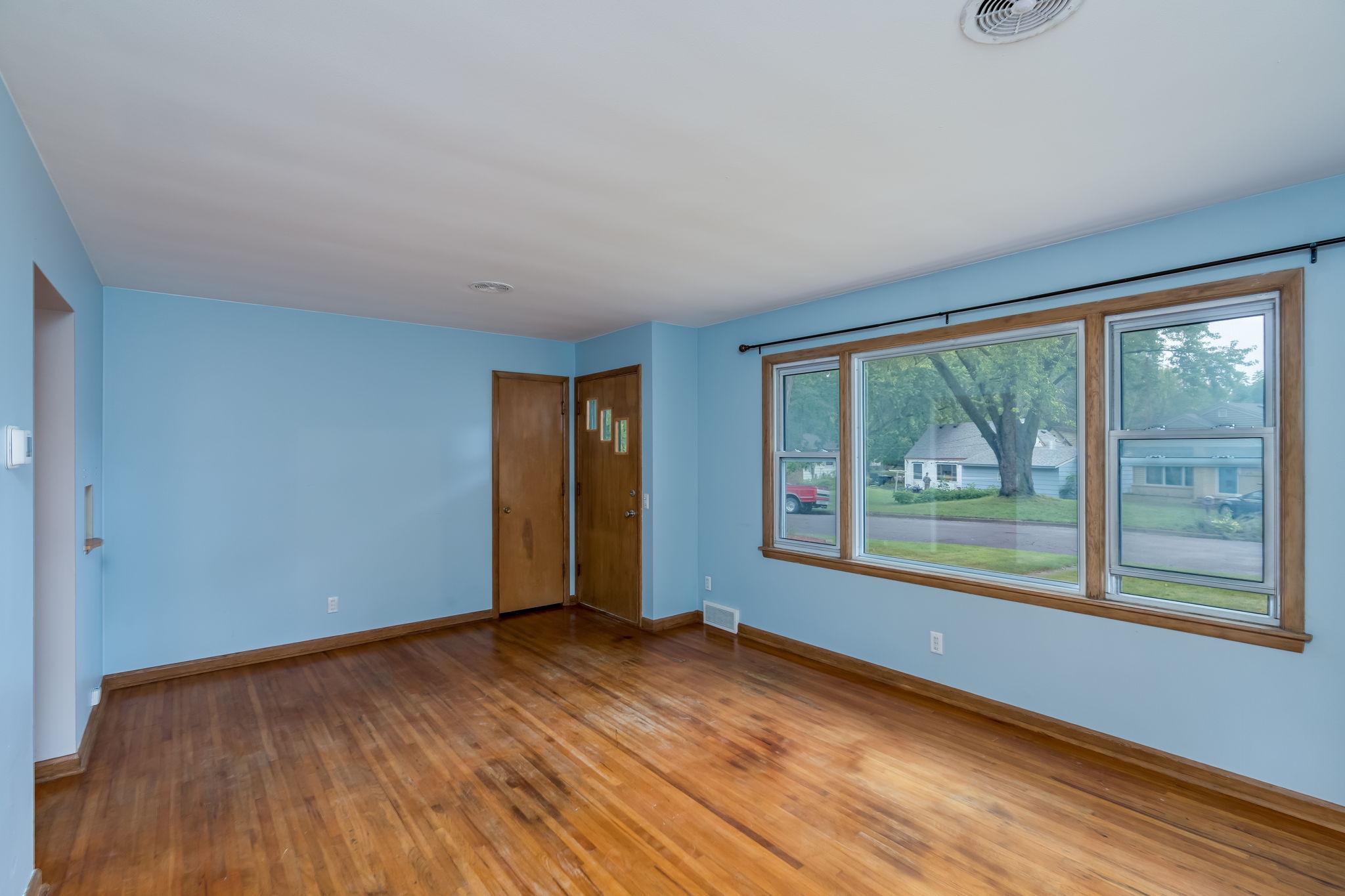 13 Southview Drive Property Photo 2