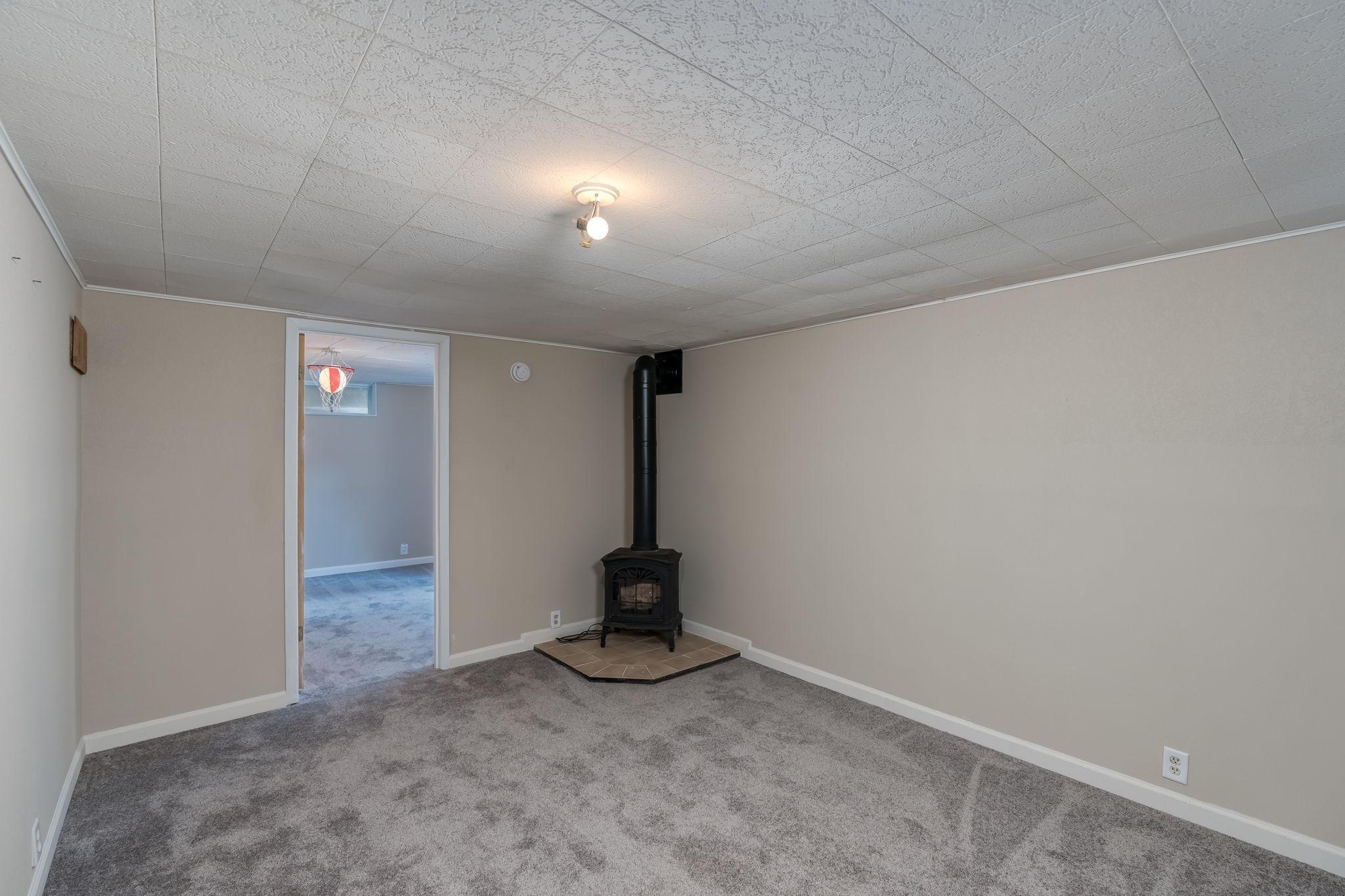 13 Southview Drive Property Photo 19