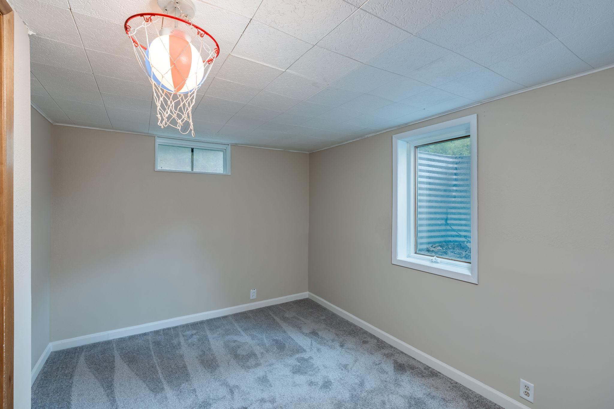 13 Southview Drive Property Photo 20