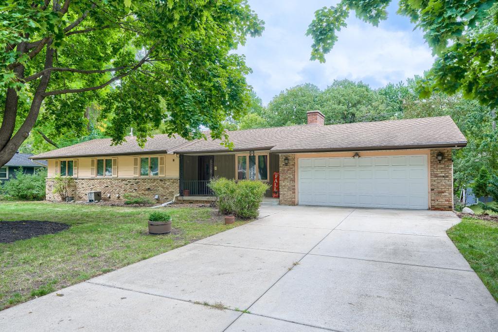 6525 Sherwood Avenue Property Photo 4