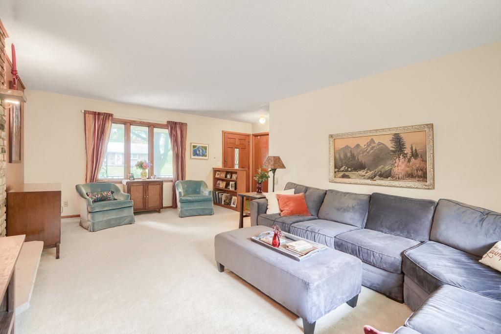 6525 Sherwood Avenue Property Photo 8