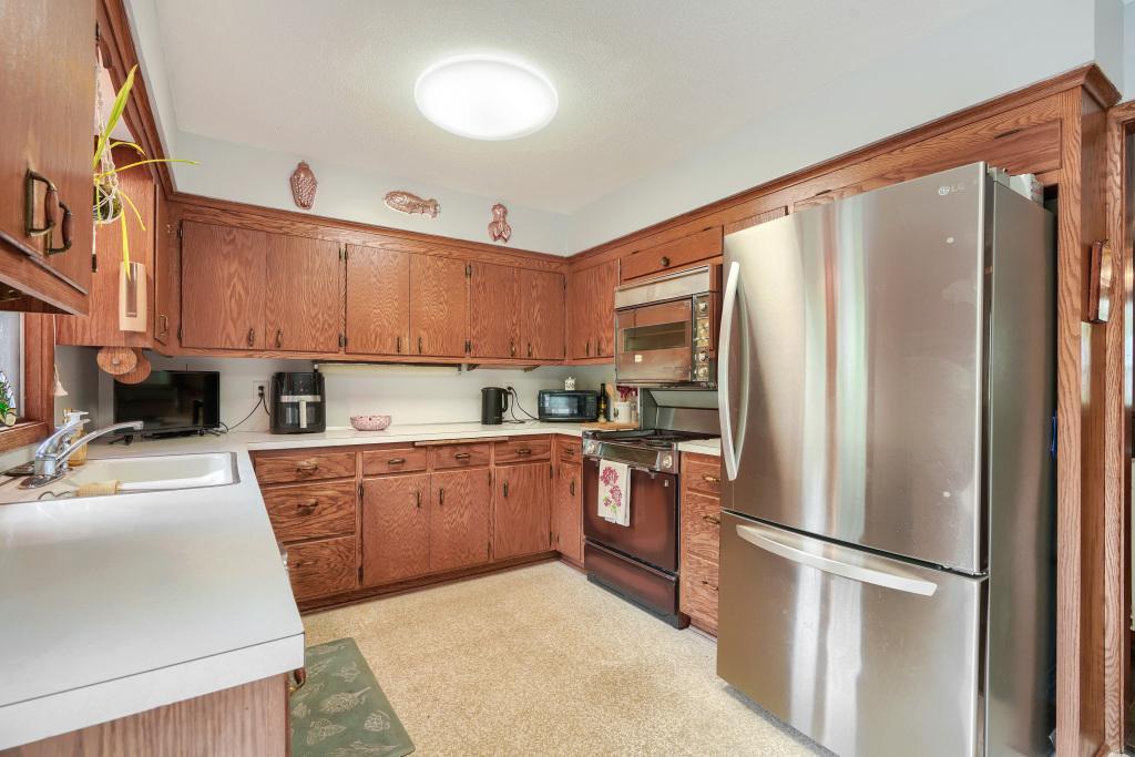 6525 Sherwood Avenue Property Photo 13