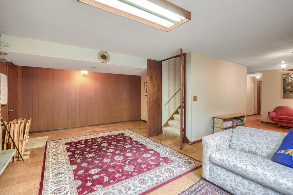 6525 Sherwood Avenue Property Photo 19