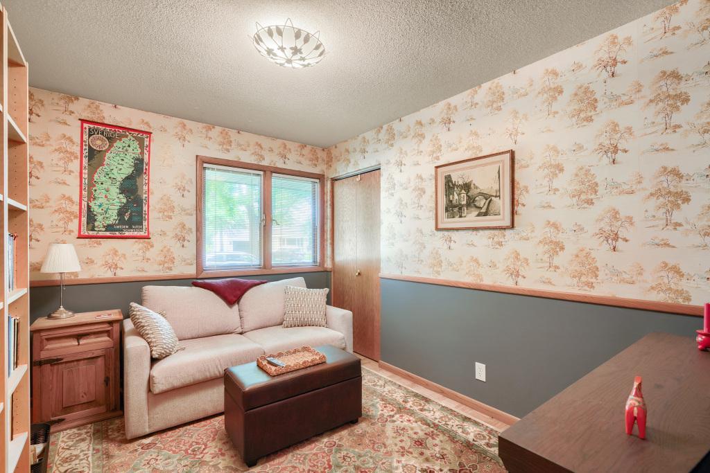 6525 Sherwood Avenue Property Photo 24