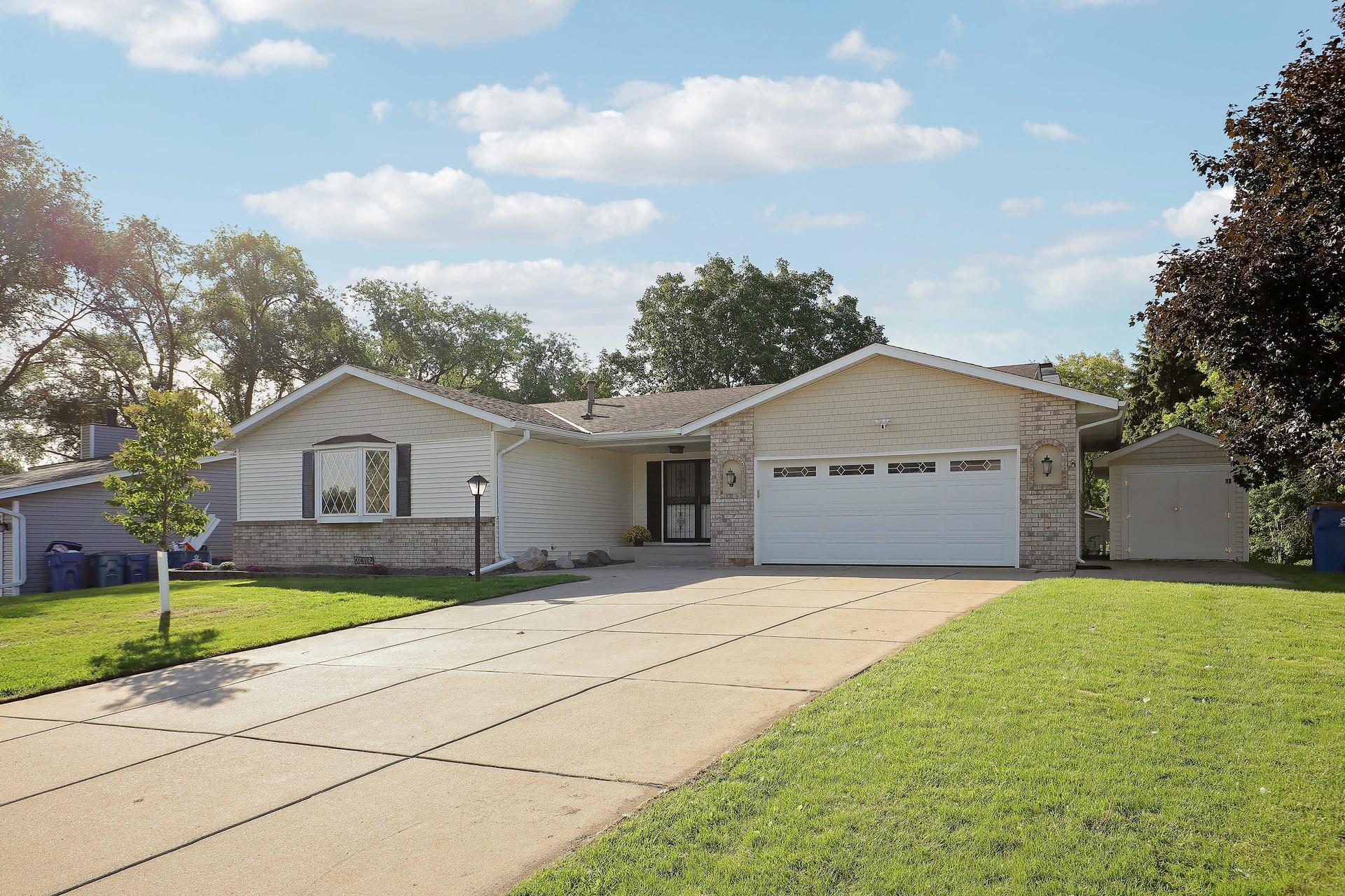 10632 Daisy Circle Property Photo 2