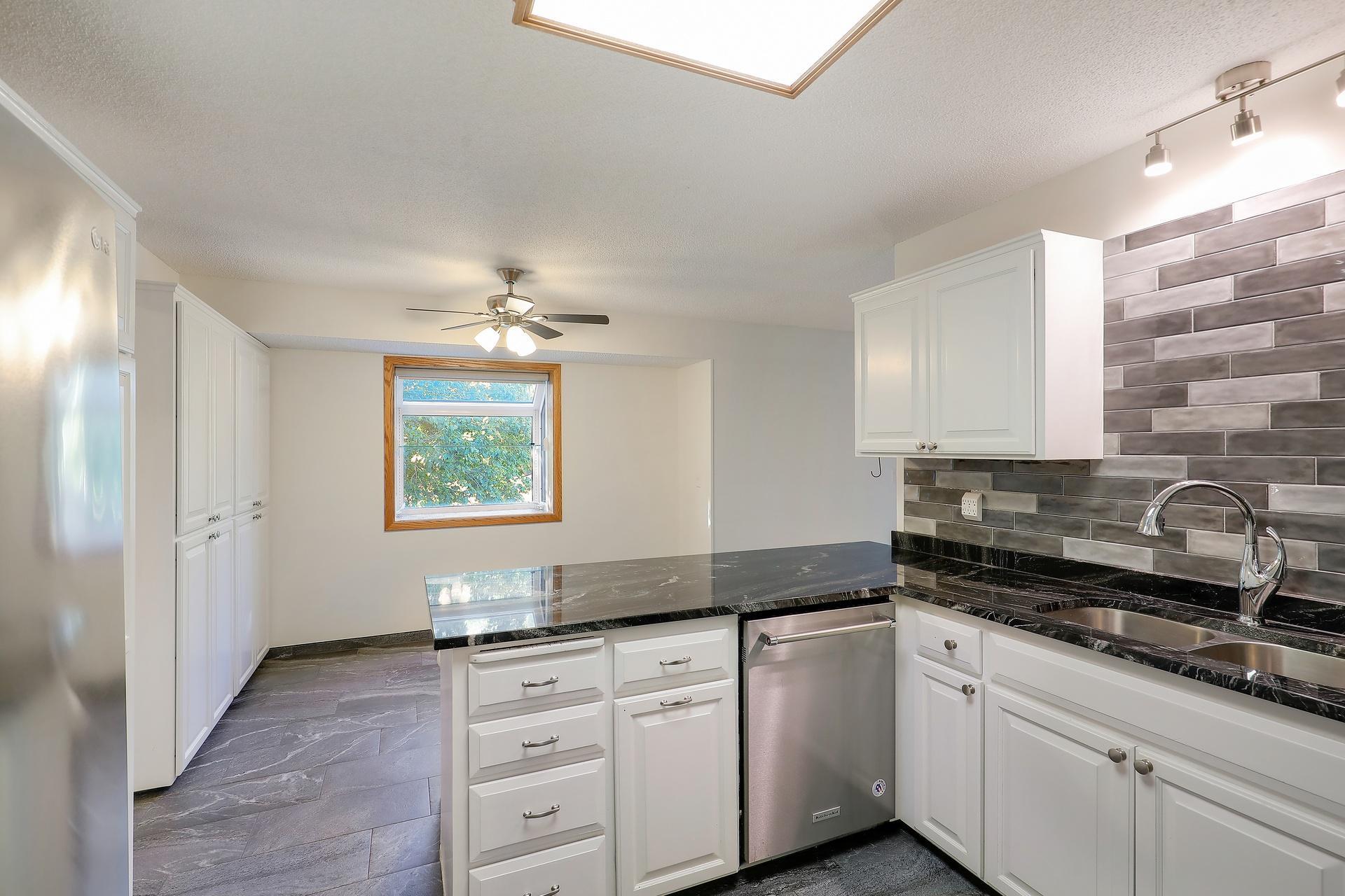 10632 Daisy Circle Property Photo 9