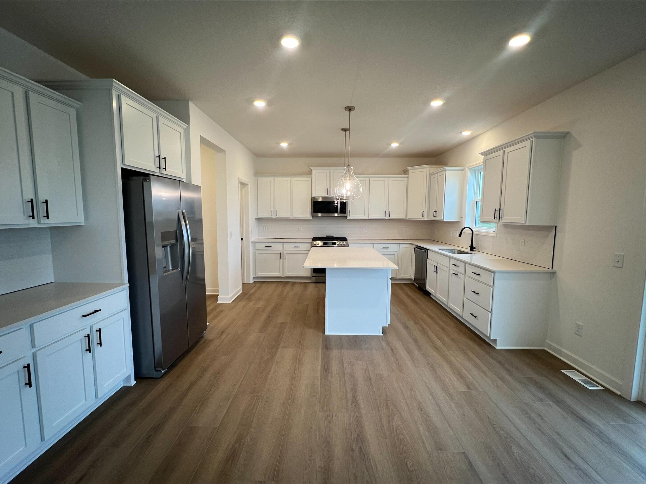 7460 Lotus Lane Property Photo 3