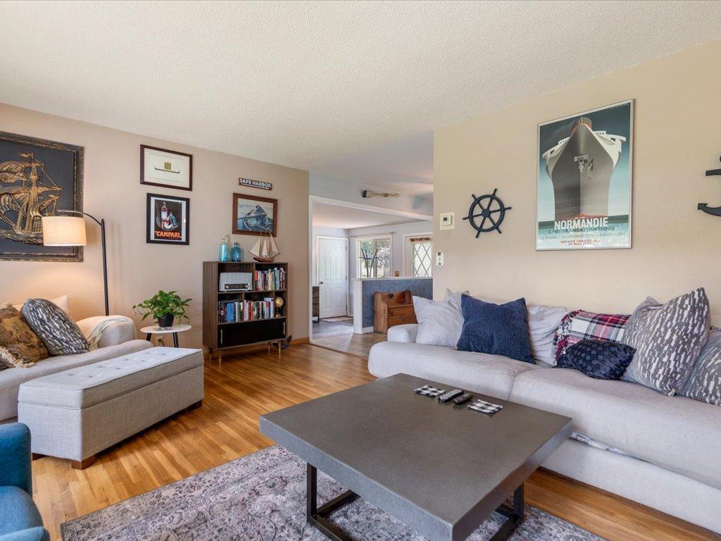 1218 9th Avenue Ne Property Photo 5