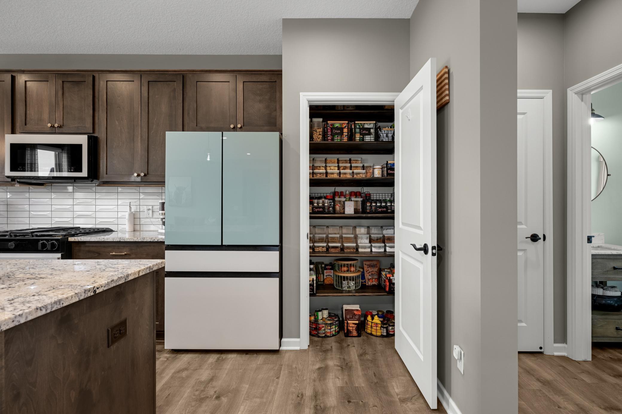18172 Glanshaw Avenue Property Photo 16