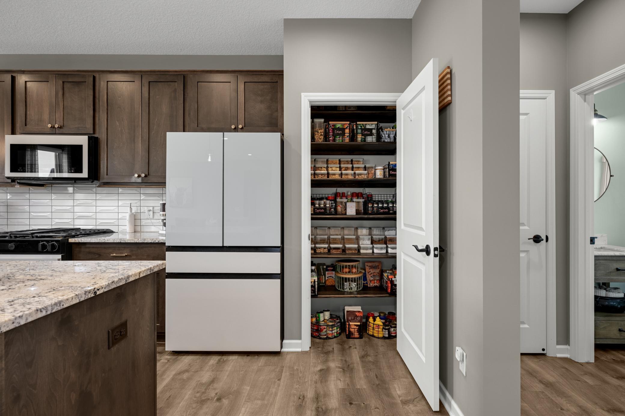 18172 Glanshaw Avenue Property Photo 17