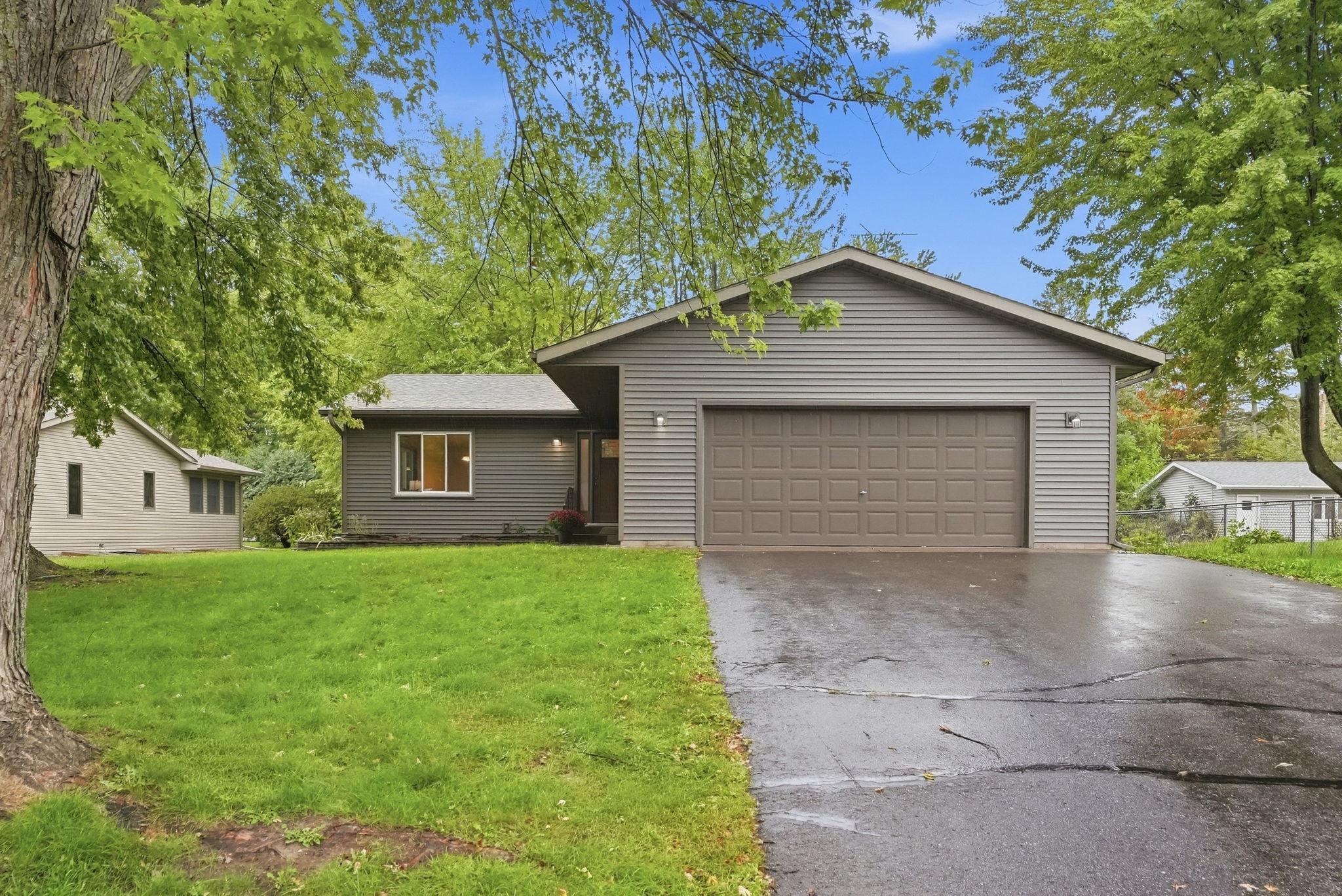 517 8th Avenue N Property Photo 1