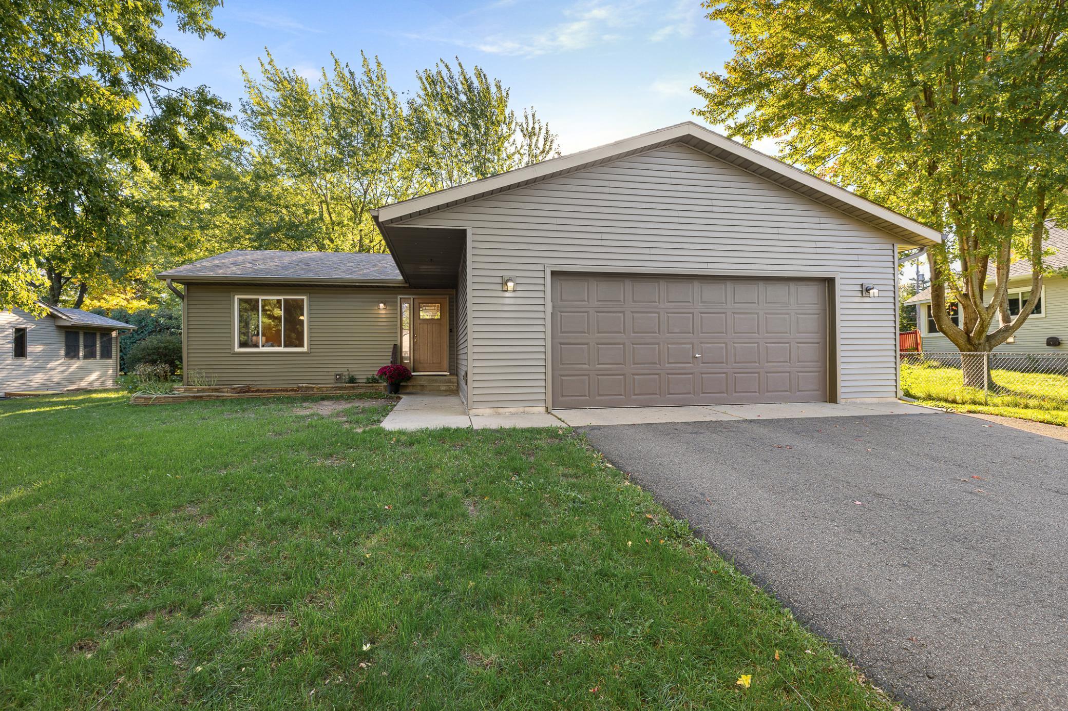 517 8th Avenue N Property Photo 1
