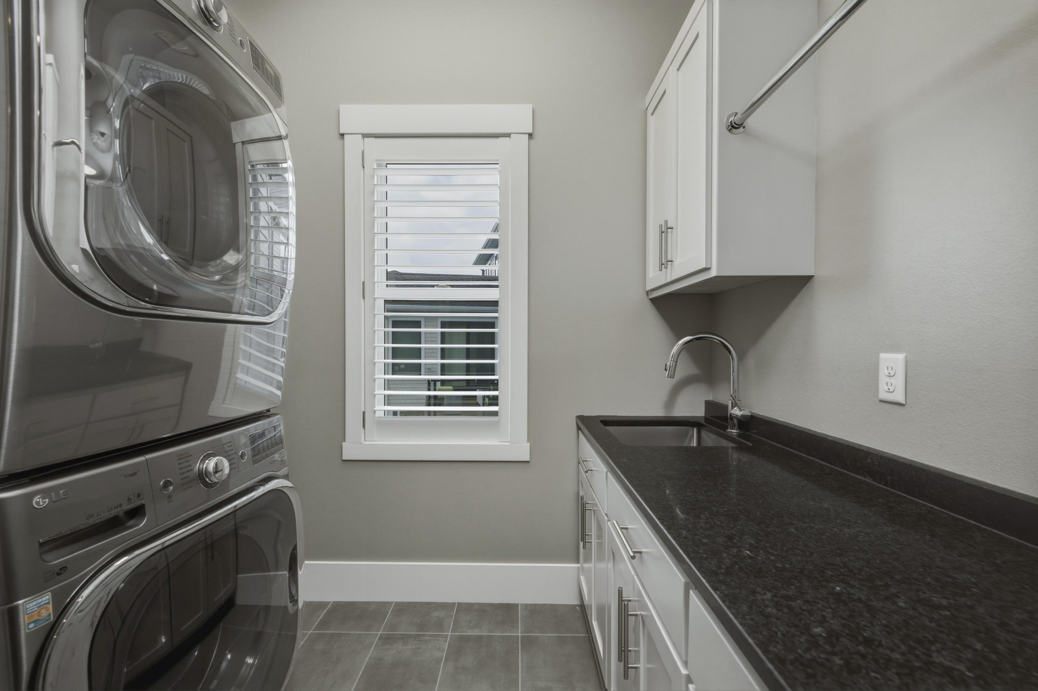 3716 6th Street E Property Photo 29