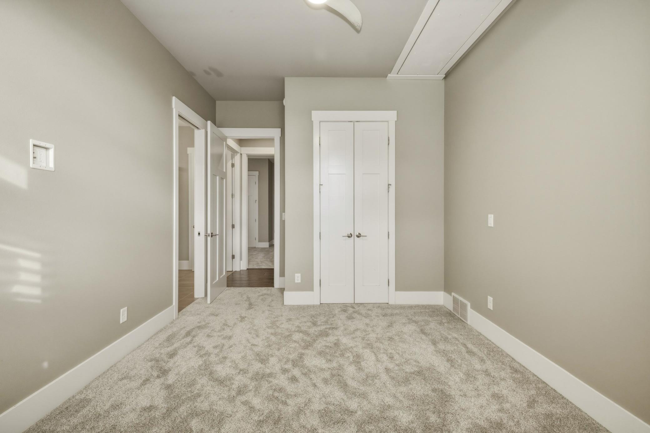 3716 6th Street E Property Photo 41