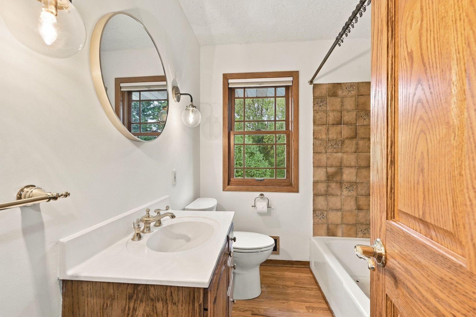 5136 Bedford Avenue Property Photo 13
