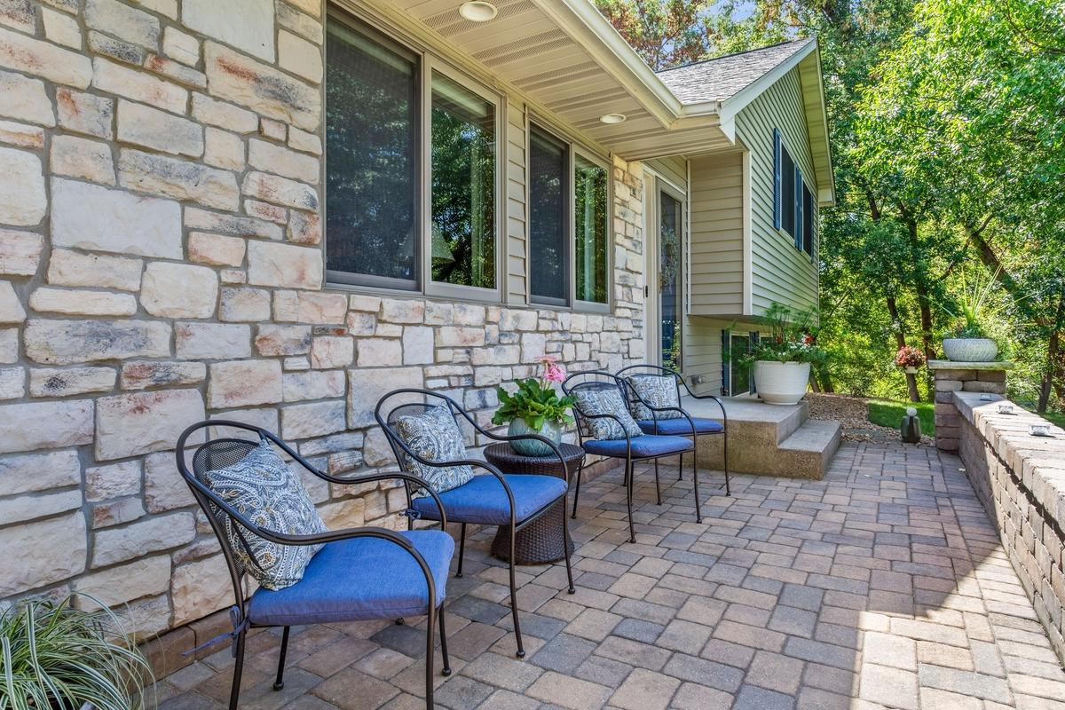 12041 Robin Road Property Photo 4