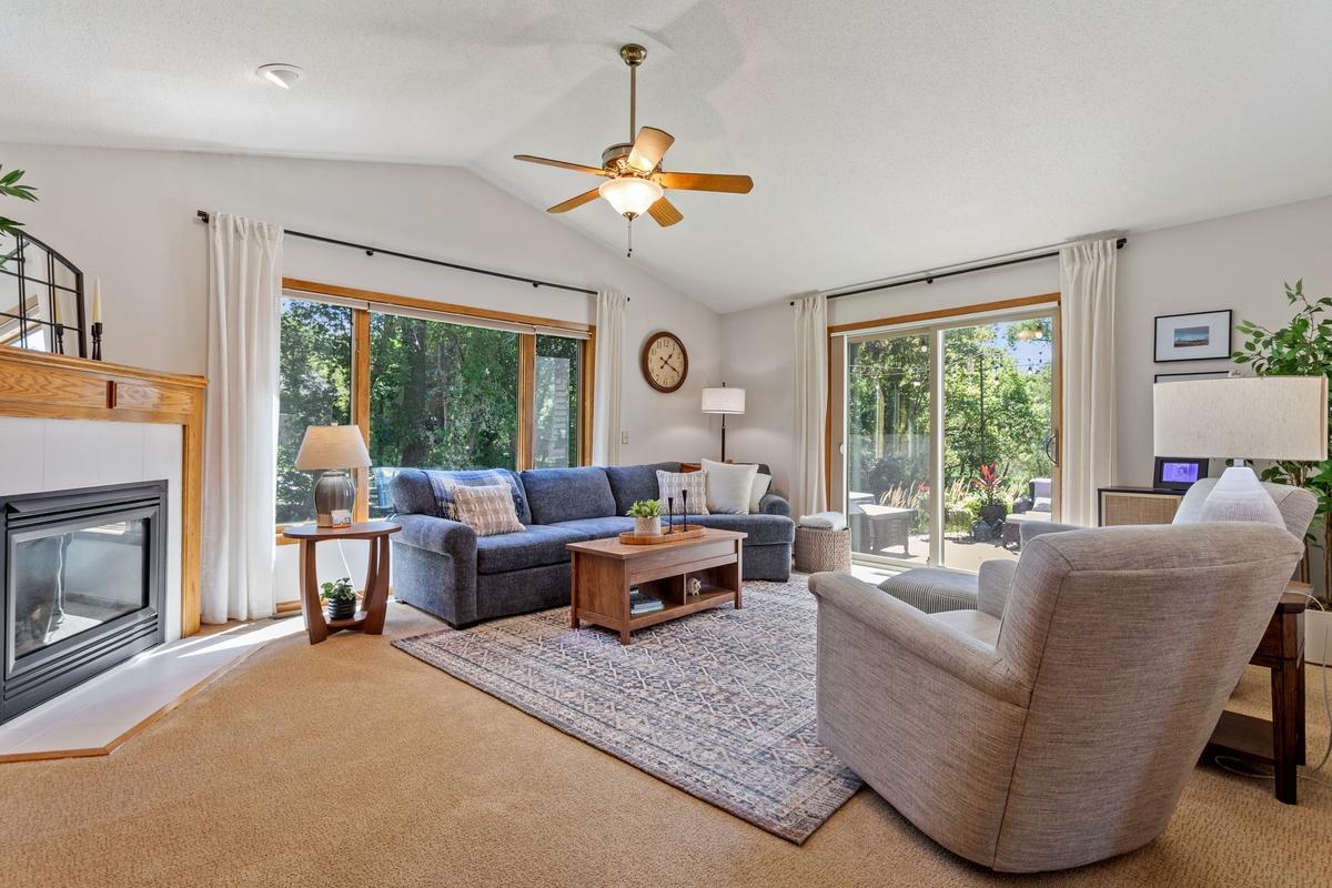 12041 Robin Road Property Photo 11