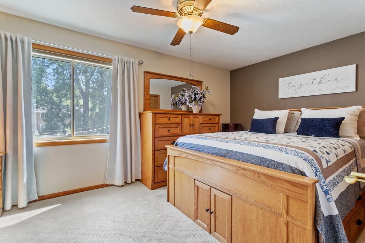 12041 Robin Road Property Photo 15