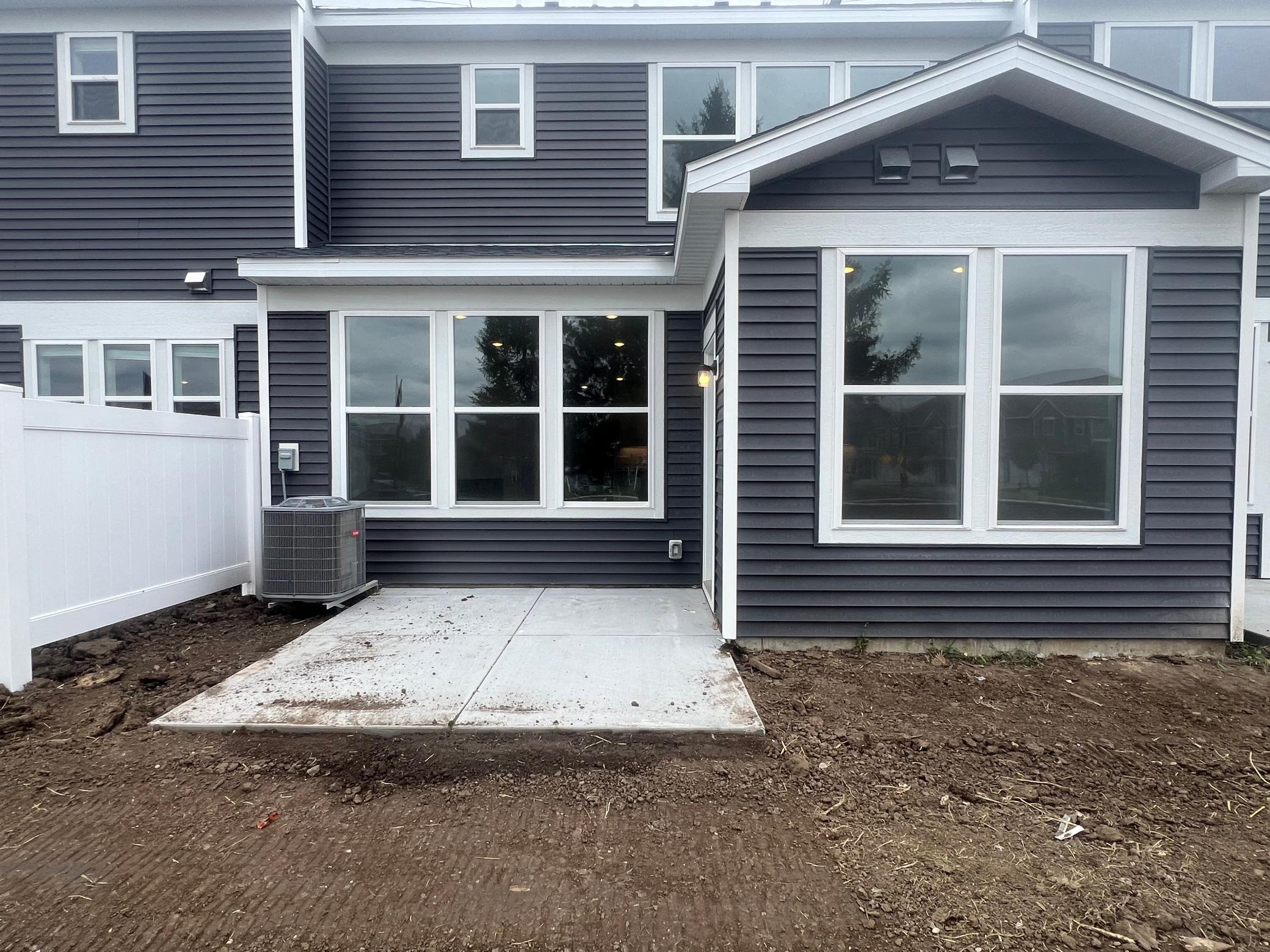 22136 Harvest Avenue Property Photo 8