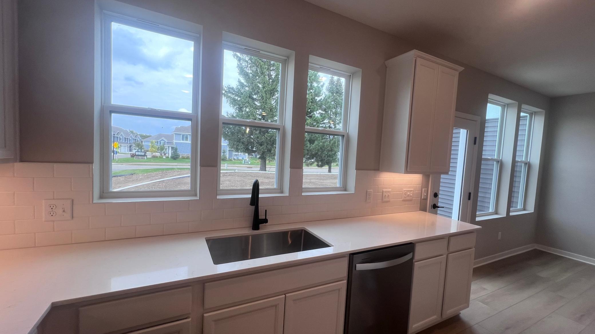 22144 Harvest Avenue Property Photo 6