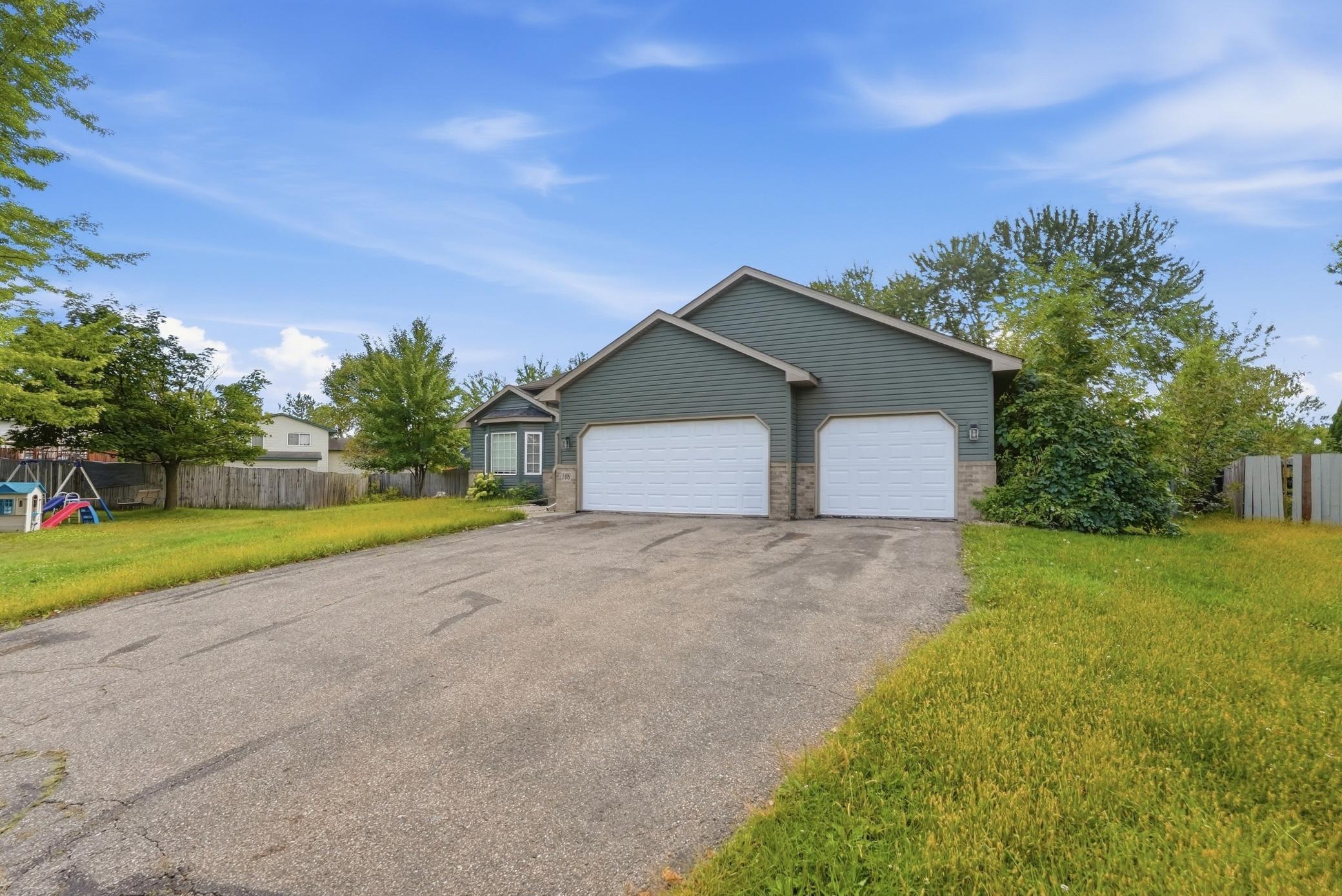 108 Charity Circle Property Photo 3