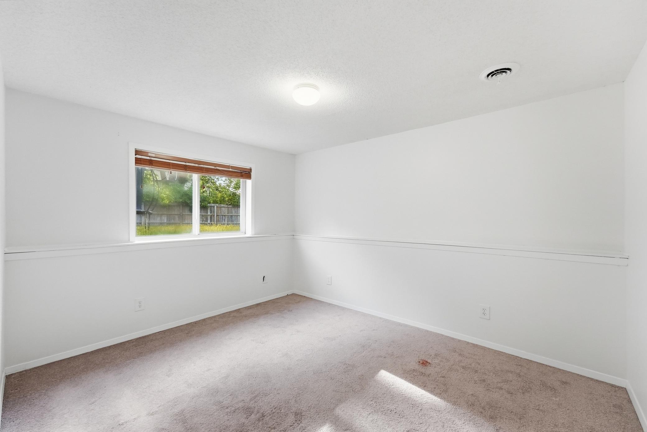 108 Charity Circle Property Photo 35