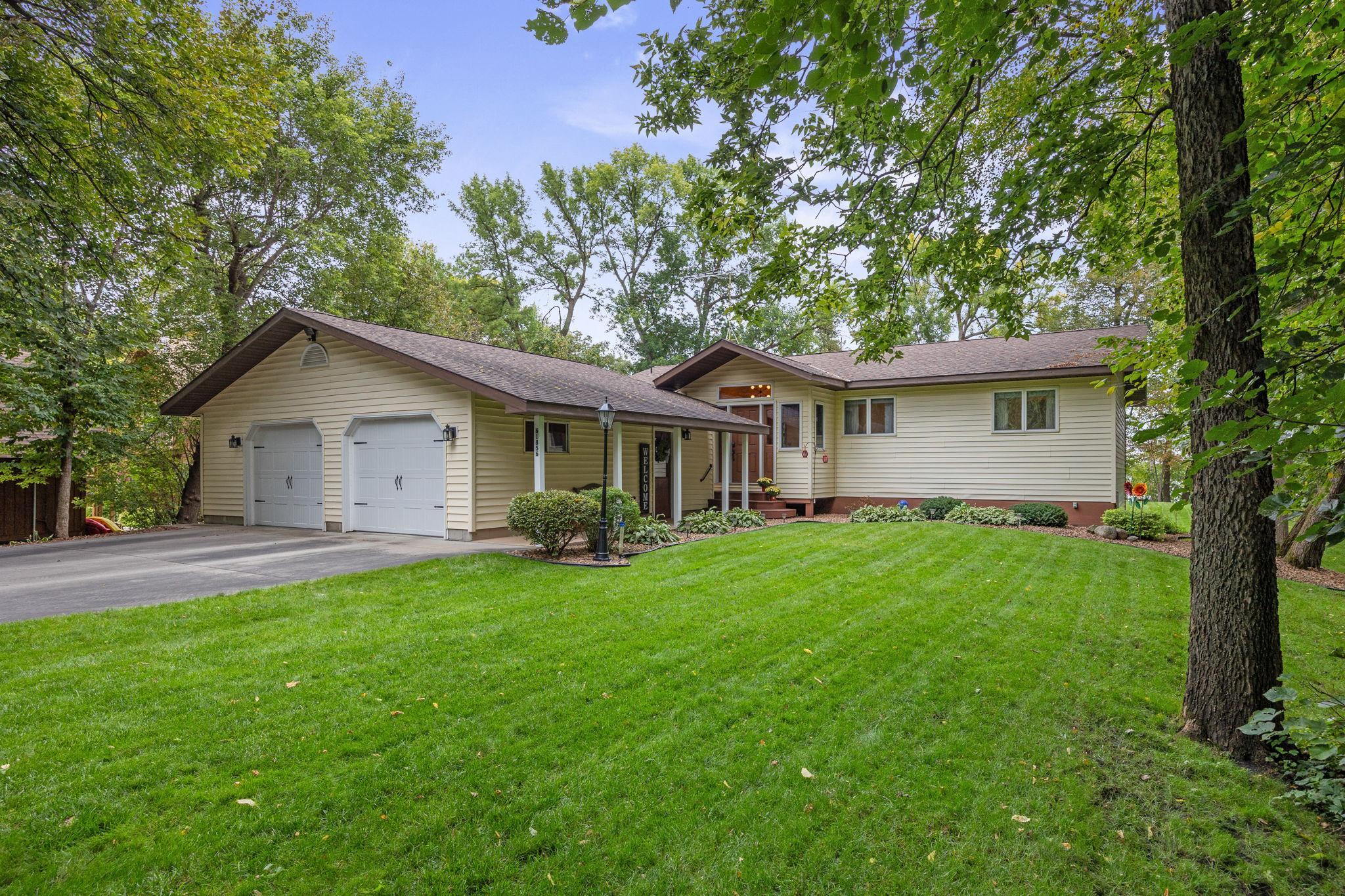 61856 193rd Street Property Photo 3