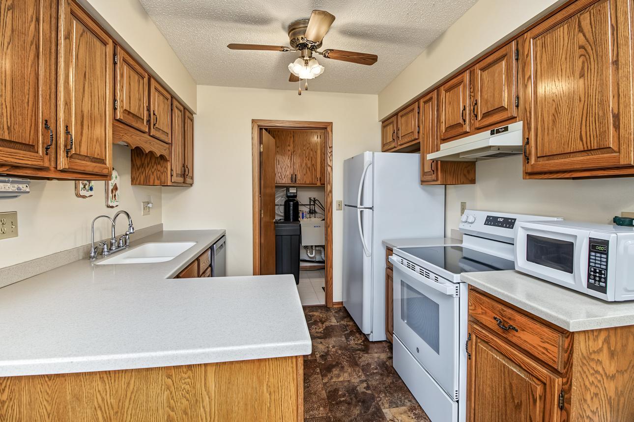 3774 Goodwin Avenue N Property Photo 16