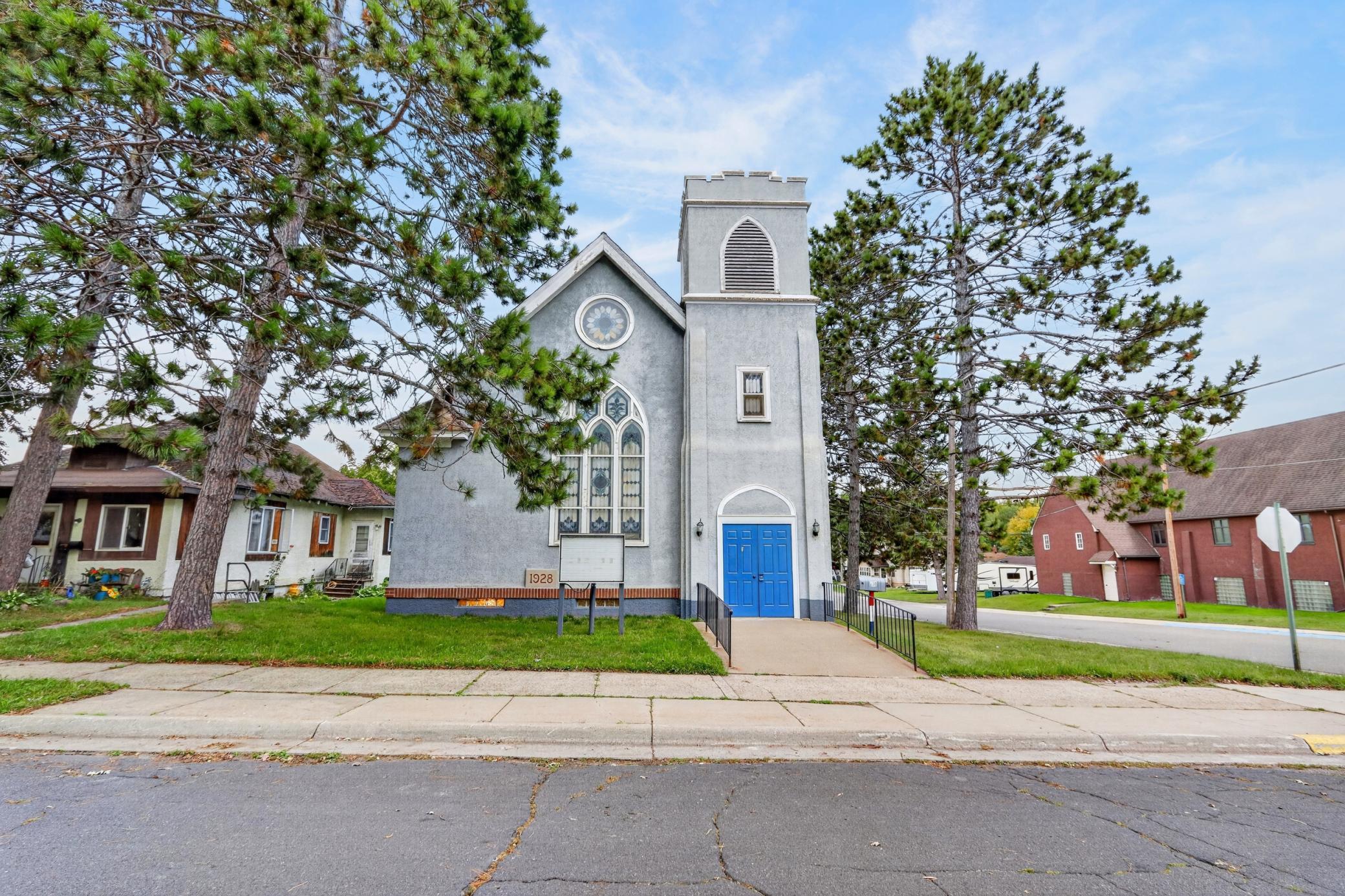 230 3rd Property Photo 10