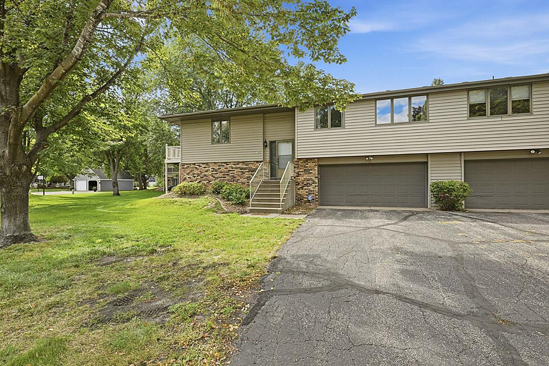 1305 12th Avenue N Property Photo 1