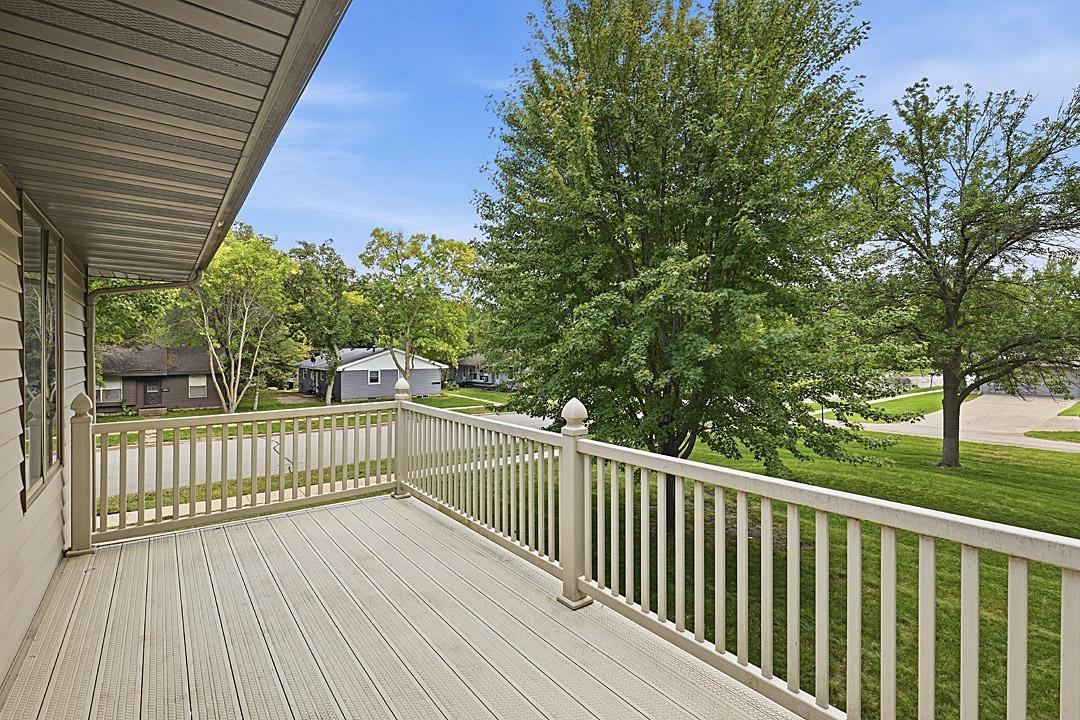 1305 12th Avenue N Property Photo 3