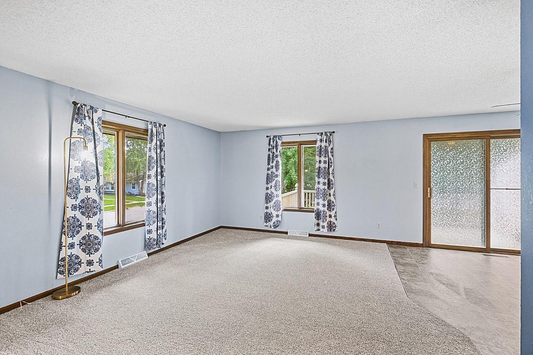1305 12th Avenue N Property Photo 9