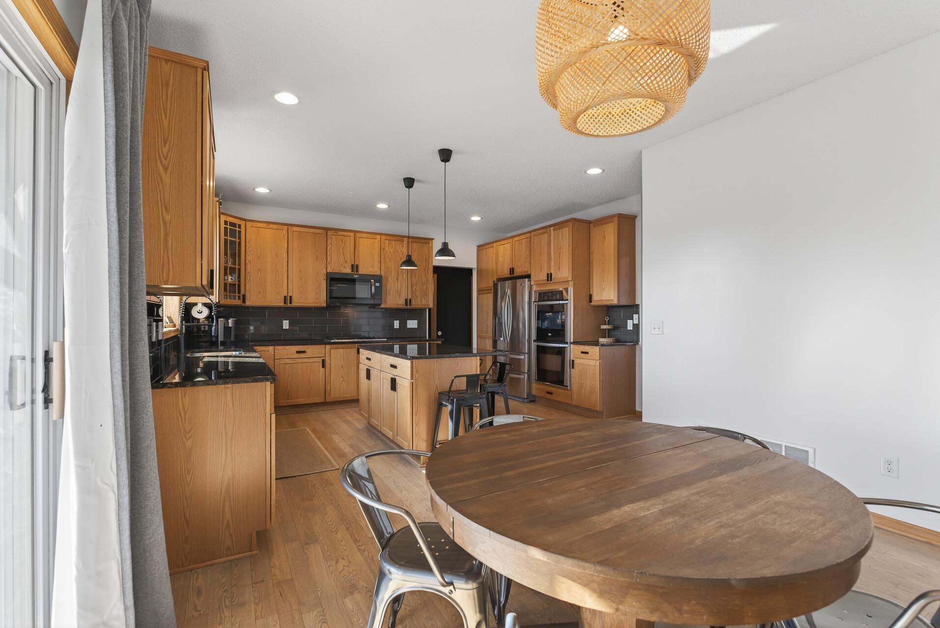 9465 Glacier Road Property Photo 12