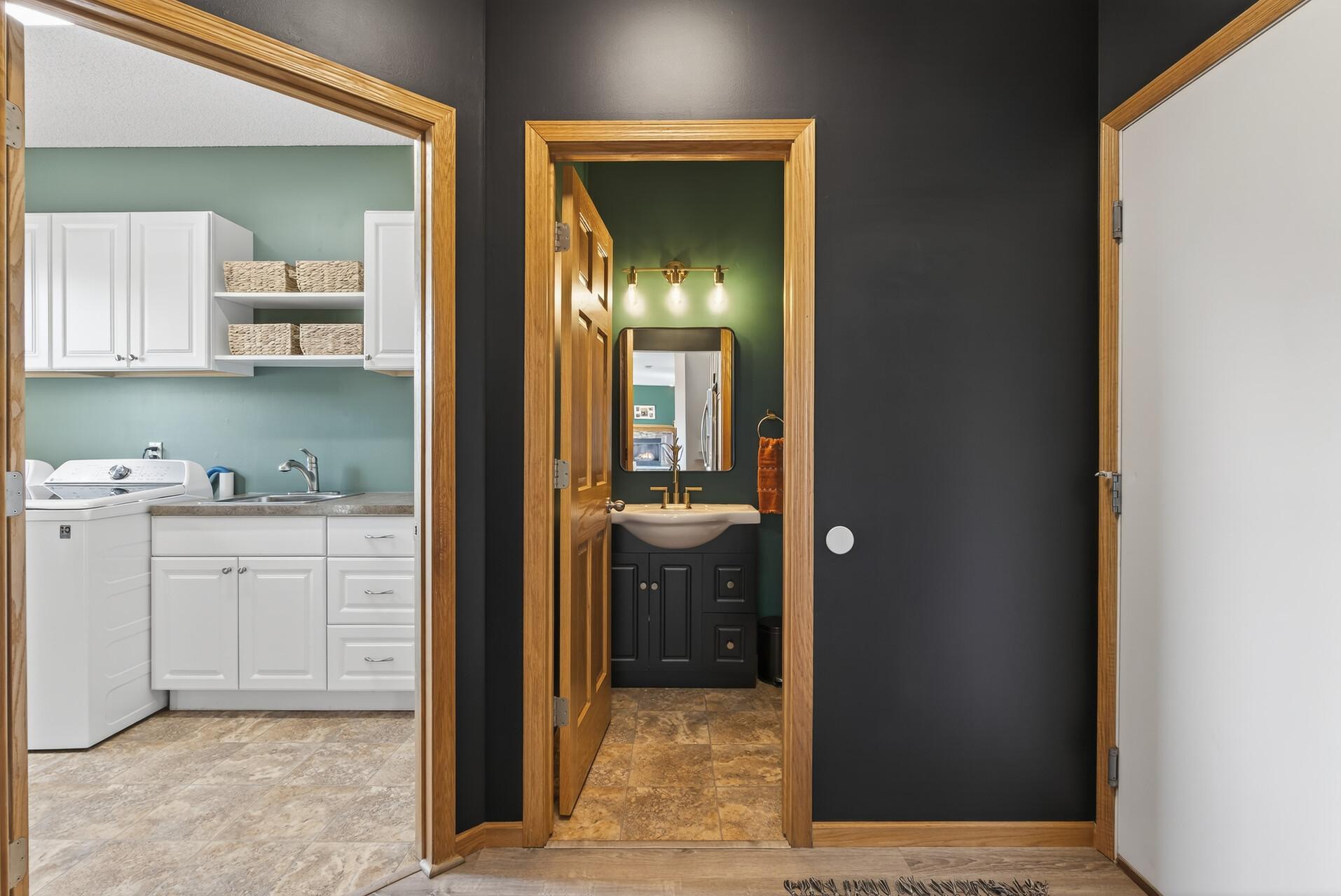 9465 Glacier Road Property Photo 16