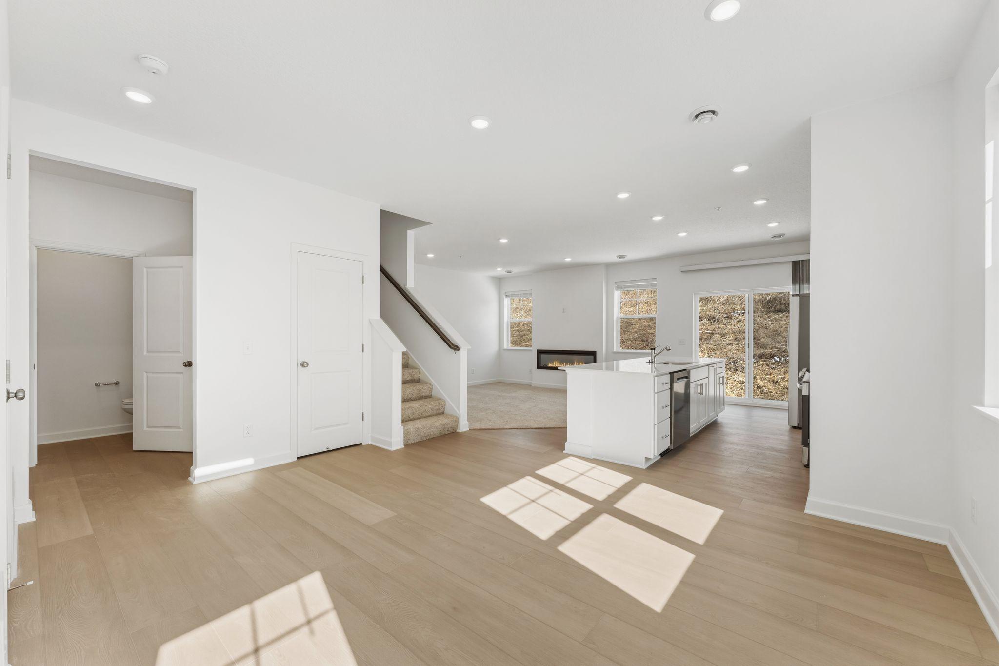 222 Huntington Drive Property Photo 8