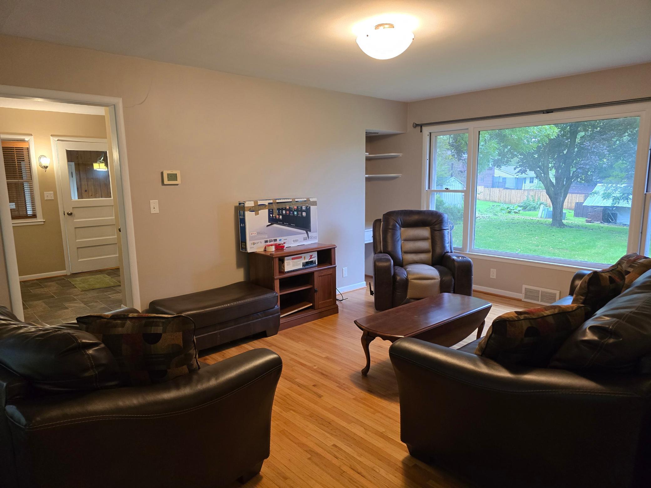 820 6th Street Property Photo 3