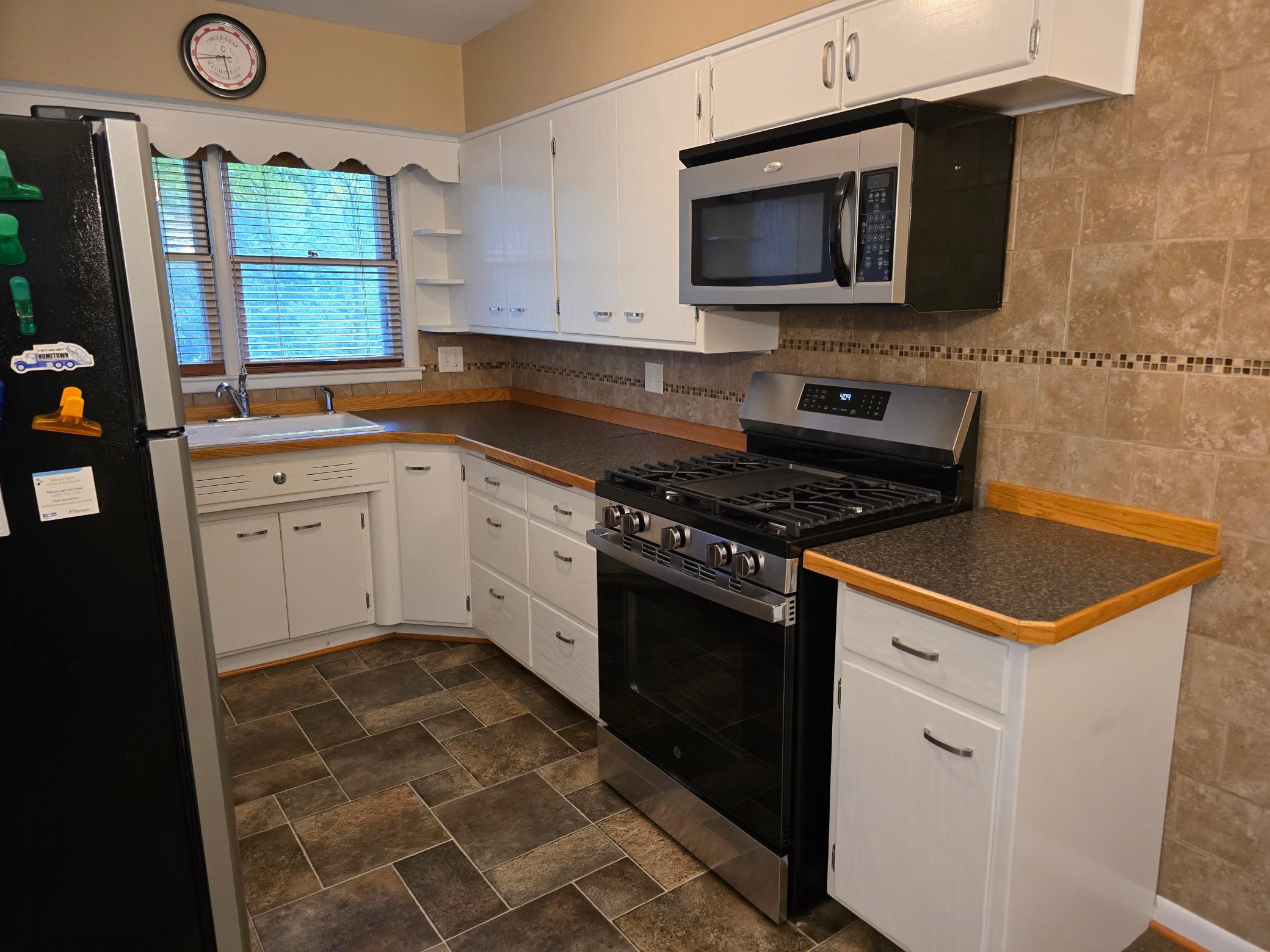 820 6th Street Property Photo 6