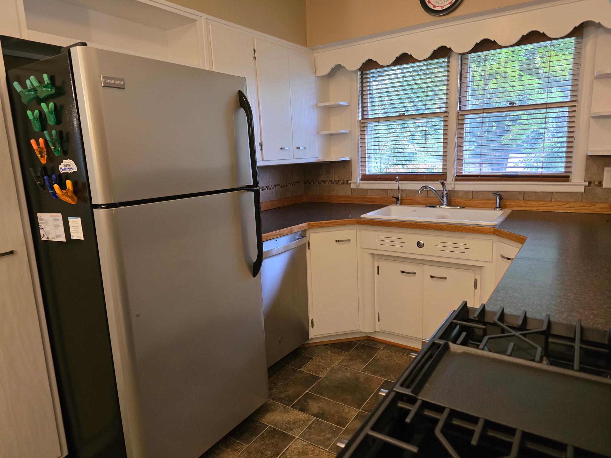 820 6th Street Property Photo 7
