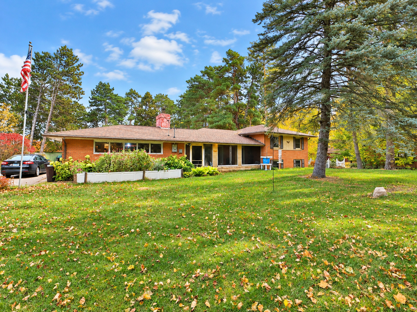 15642 Highway 27 Property Photo 1