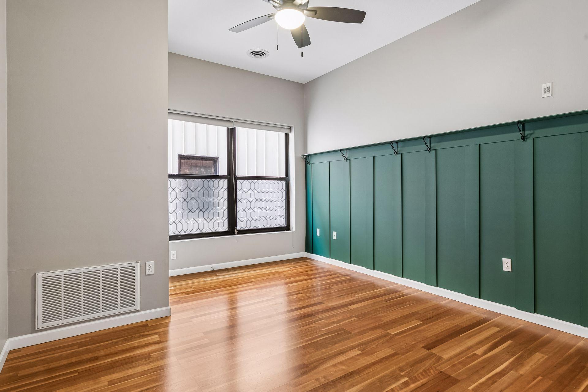 270 4th Street E 307 Property Photo 9