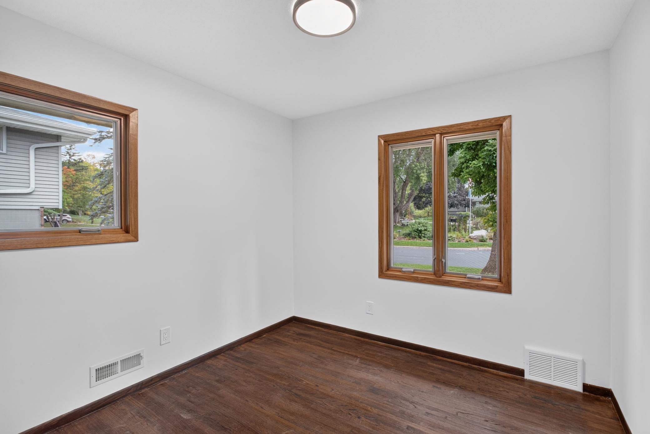 10132 Johnson Avenue S Property Photo 16