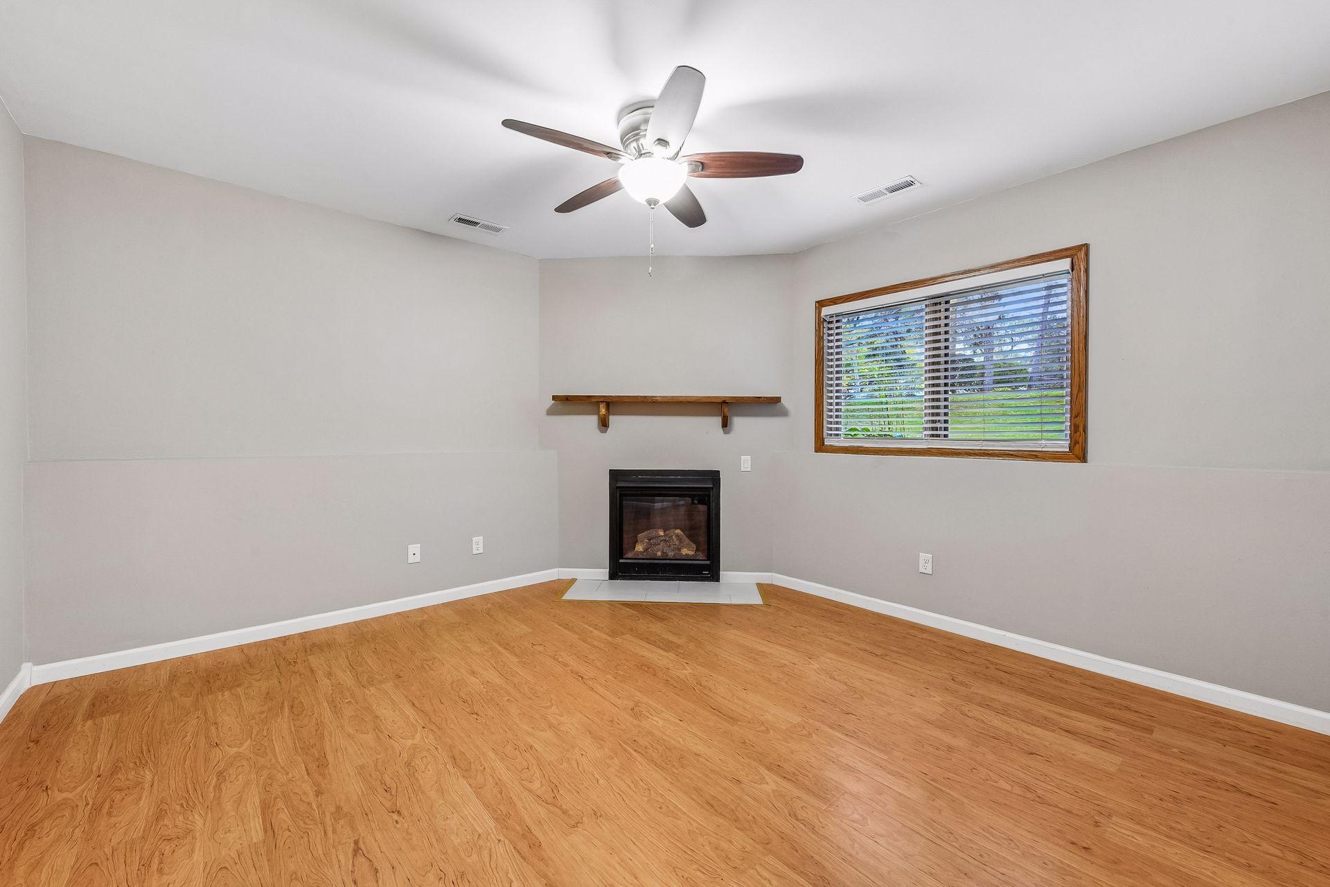 3607 Sussex Place Property Photo 6