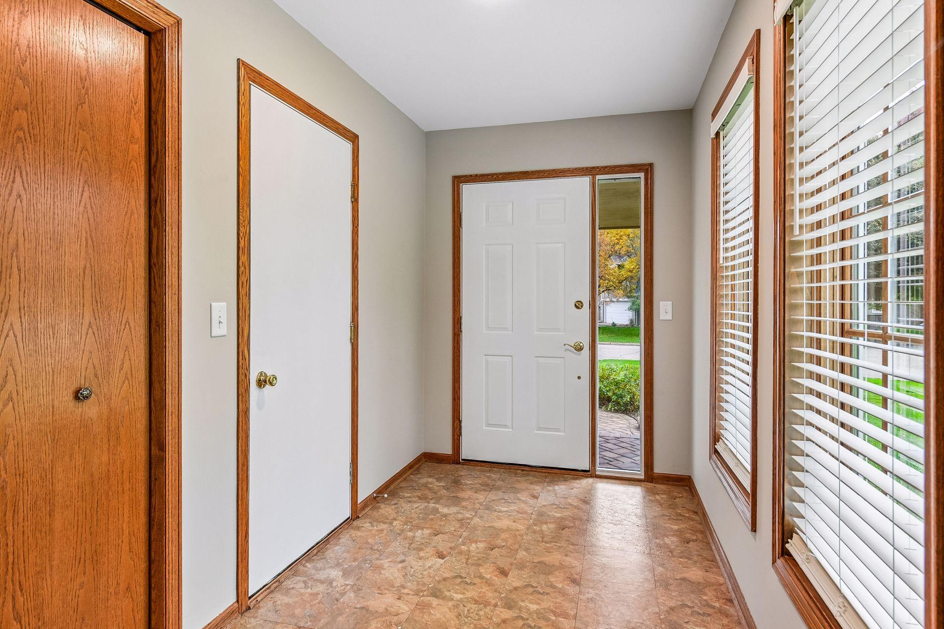 3607 Sussex Place Property Photo 7
