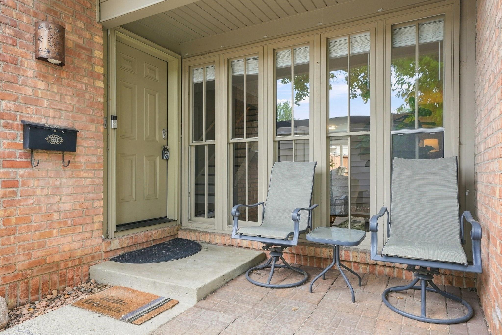 6399 Barrie Road Property Photo 8
