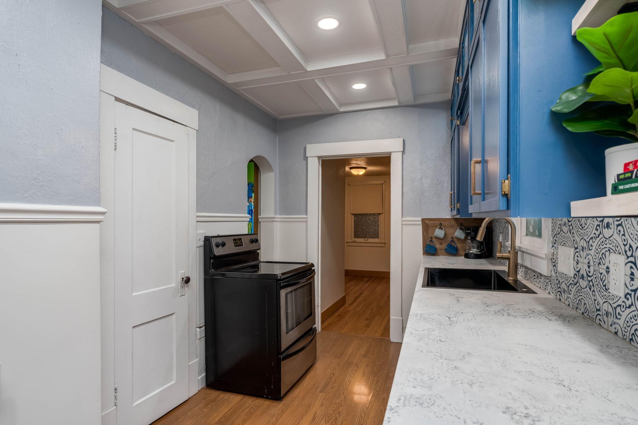 531 Range Street Property Photo 13