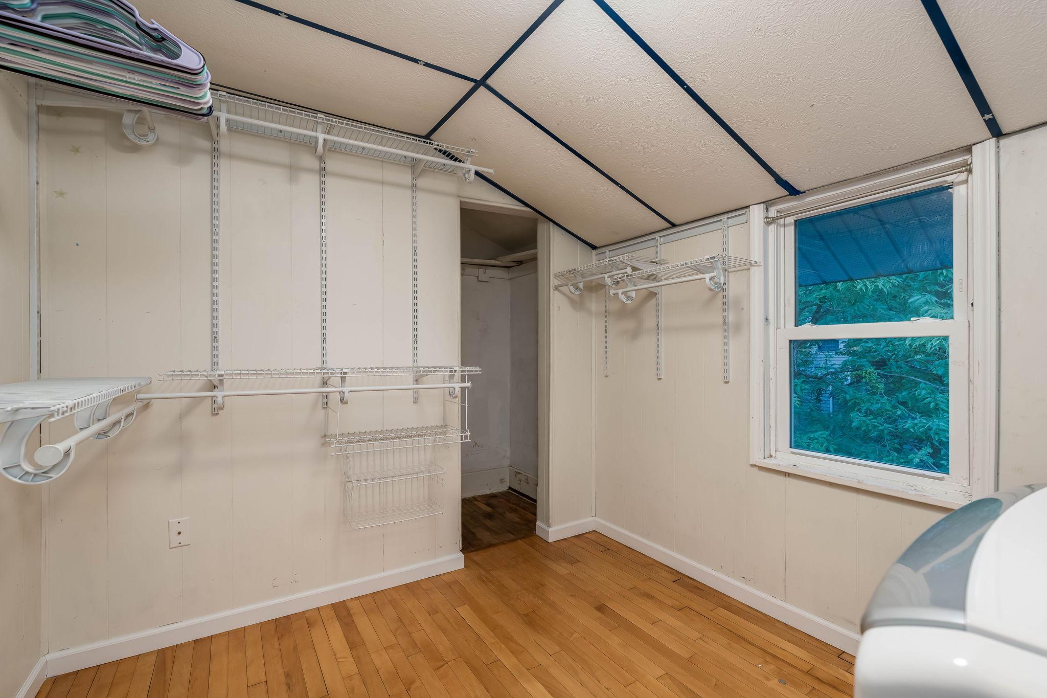 531 Range Street Property Photo 25
